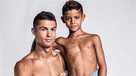Em Dia Especial Cristiano Ronaldo Declara Se Ao Filho Mais Velho