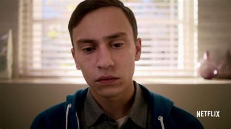 ‘atypical Review Netflix Breaks Barriers With Comedy About Autism