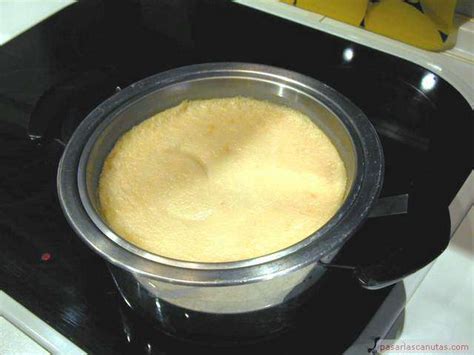 Para preparar el caramelo echa 150 gramos de azúcar cuando los flanes estén cuajados sácalos del horno. Como cocinar un Flan de Huevo - Taringa!