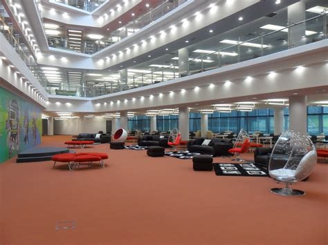 The rm70mil raja tun uda library overlooks a serene lake where lotuses bloom and has a cool kids section plus five storeys of books and study areas. Hari Hari Saya.: a reason why