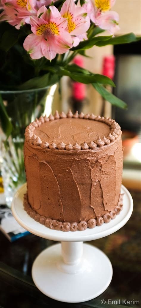 Moist vanilla cake, pastry cream filling and a beautiful chocolate ganache topping make this one tasty cupcake you'll definitely want to sink your teeth into. Meena Imran's Boston-creme-filled almond pound cake with ...