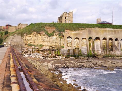 Northumbrian Images Tynemouth Priory And Castle