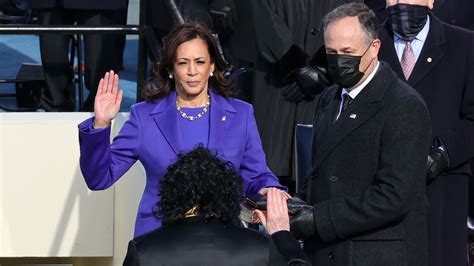 Kamala Harris Body Language With Her Husband At The Inauguration Says