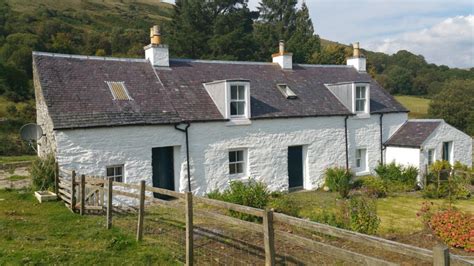 5 Beautiful Scottish Cottages You Can Buy Right Now