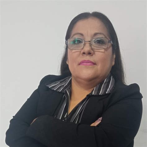 Estela Castillo Auxiliar Administrativo Precisa Traducciones Linkedin