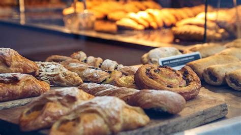 This Beloved Bakery Chain Just Declared Bankruptcy | Eat This Not That