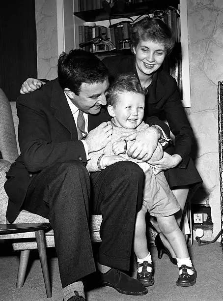 Peter Sellers With His Wife Anne Howe And Son At His Home 1956 Old