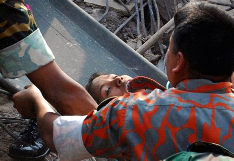 Bangladesh Rescuers Free Woman Trapped In Rubble