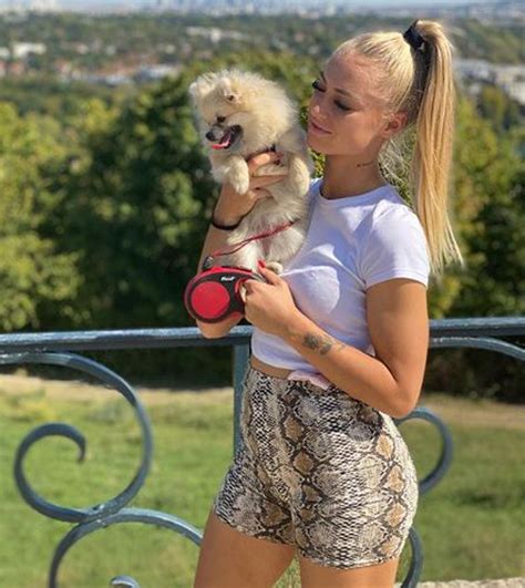 Самые новые твиты от alisha lehmann (@lehmann_alisha): La guapa futbolista del West Ham que te cautivará ...