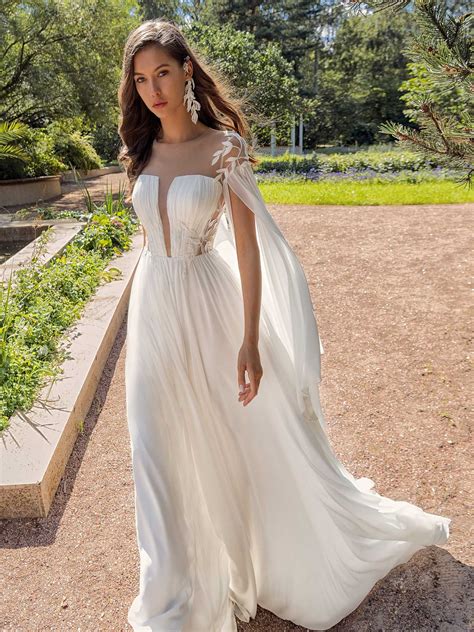 Custom Wedding Dresses Best 10 Custom Wedding Dresses Find The Perfect Venue For Your Special