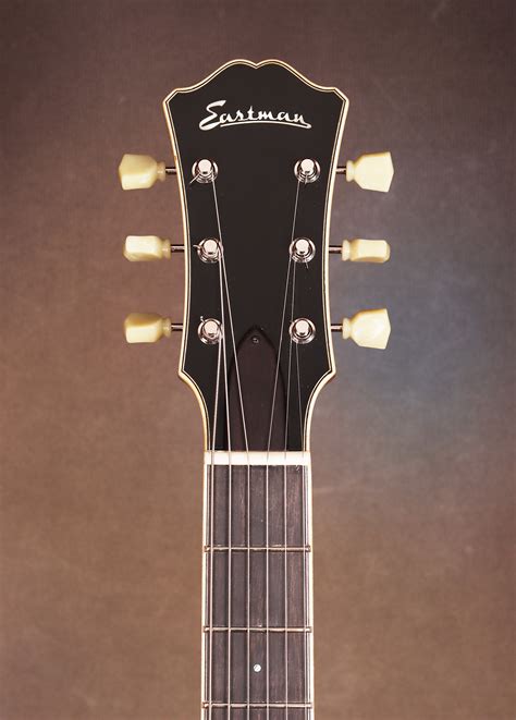 Eastman T184MX Semi hollow Goldburst elektromos gitár Stageshop