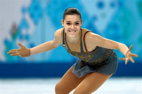 Sochi Olympics Russias Adelina Sotnikova Beats Yuna Kim To Win
