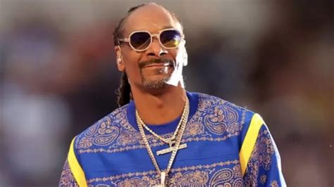 Snoop Dogg Smokes 150 Joints A Day
