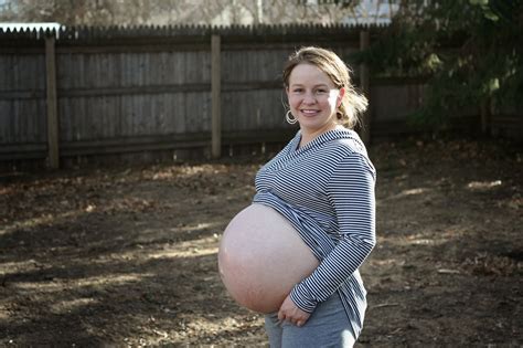 фото голых беременных с большим животом Telegraph
