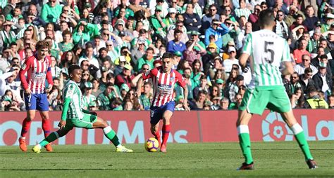We found streaks for direct matches between real betis vs atletico madrid. Hasil Liga Spanyol: Takluk di Markas Real Betis, Atletico ...