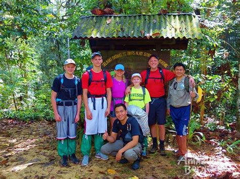 Acara ini pertama kali ditayangkan pada 21 oktober 2011. Borneo Jungle Trek - 5D4N Maliau Basin (Sabah's Lost World ...