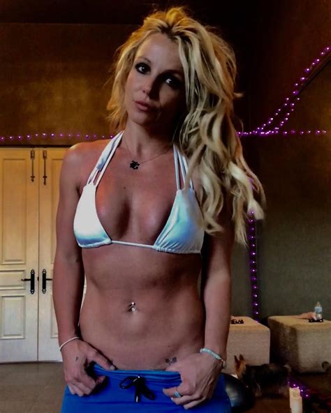 Britney Spears Pitied In Mismatched Underwear While On Her Knees