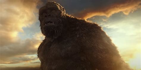 Godzilla vs kong's first trailer has arrived with a great big stomp, giving us a generous look at the giant lizard and ape in combat. That Godzilla vs. Kong Trailer Has Me Thinking There's A ...