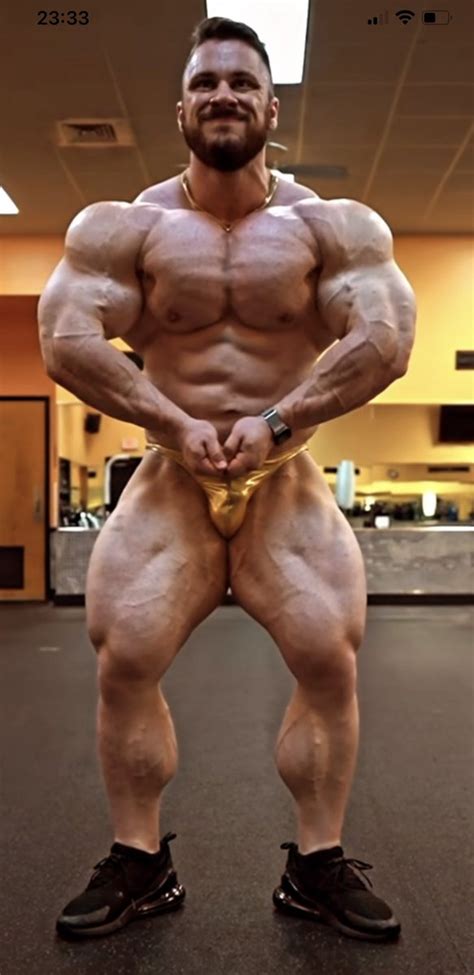 MuscleWorshipper On Twitter RT Achiabradley Elliot The Golden Poser