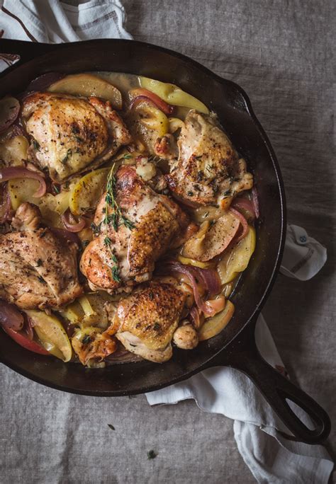 … sprinkle the apple cider vinegar around the pan. Easy One Pan Apple Chicken Thighs Dinner | The Pure Taste
