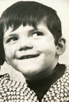 Simon cowell quits smoking for the sake of young son eric. Oxygen-Factor: Cowell's anti-ageing trick is inhaling cans ...