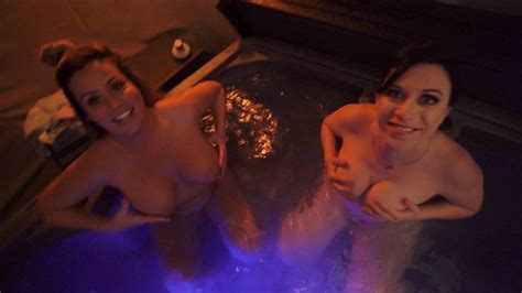 Hot Tub Threesome With Coco And Shelby Wca Productions