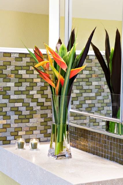 23 Fresh Bathroom Decorating Ideas With Flowers