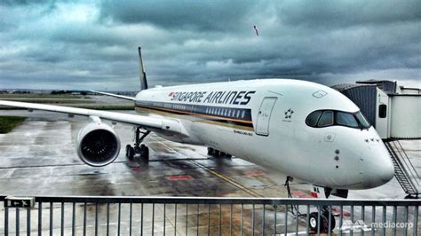 Sia Takes Delivery Of First Airbus A350 900 Singapore Airlines