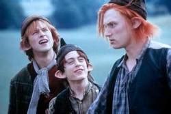 Kevin mckidd was born at elgin, united kingdom. La Guerre des invisibles (The Magical Legend of the Leprechauns): le téléfilm