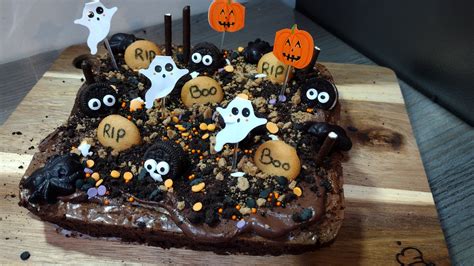 Halloween Graveyard Brownie Halloween Dessert Recipes — Pys Kitchen