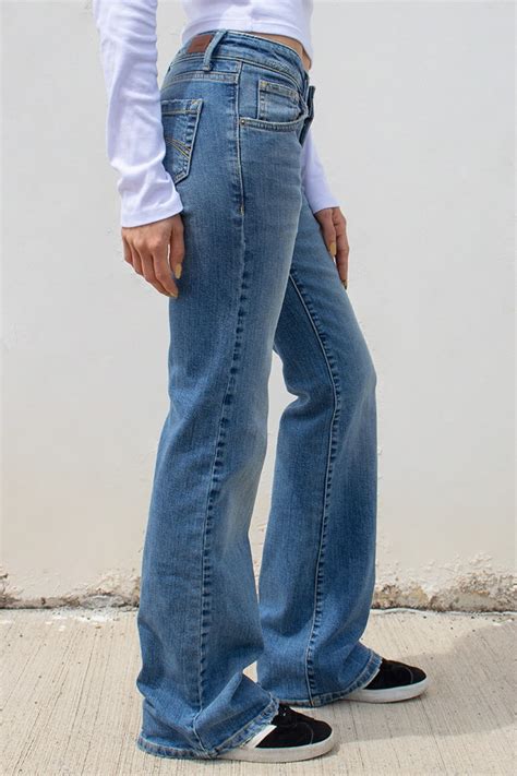 Jeans Flare Low Waist Colección 2023 Subdued