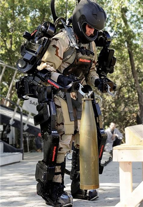 Xos 2 Exoskeleton The Raytheon Sarcos Improved Cobot Robotics