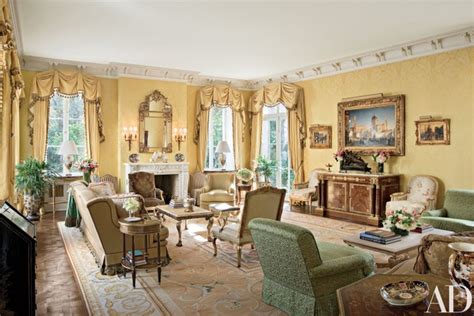 Mobilya / ev gereçleri mağazası ve ev (kişisel). Look Inside a French Neoclassical-Style Mansion in New ...
