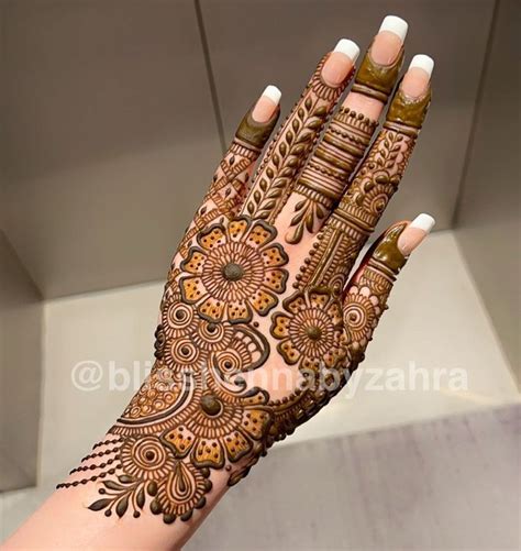 Top 10 Mehndi Designs For 2022 And 2023