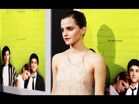Emma Watson Nip Slip Emma Watson Nip Slip Nip Foto Von Ingaborg Fans Teilen Deutschland Bilder