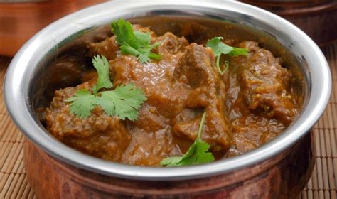 Slow cooker beef rendang curry is a dry curry so there is not going to be a thick curry sauce but there is going to be so much flavor packed in one bite you won't be able to stop eating it. Malaysian Beef Rendang Curry - The Spice People