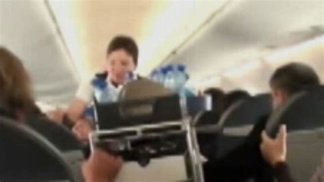 Video Turbulence Injures Passengers On Dublin Bound Flight Abc News