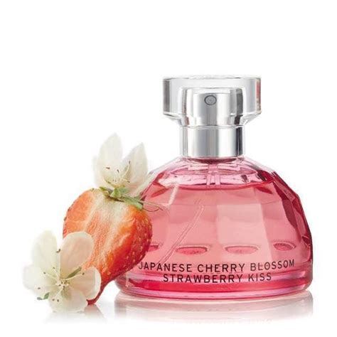 Rare the body shop japanese cherry blossom edt spray 42 ml left women perfume. Japanese Cherry Blossom Strawberry Kiss The Body Shop ...
