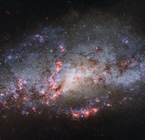This Image Of Two Colliding Galaxies Shows What A Real Starburst Looks