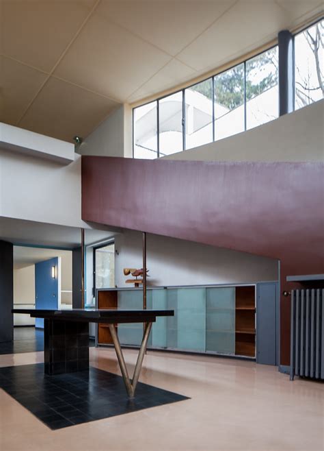 Modernist Architecture Observing Le Corbusier