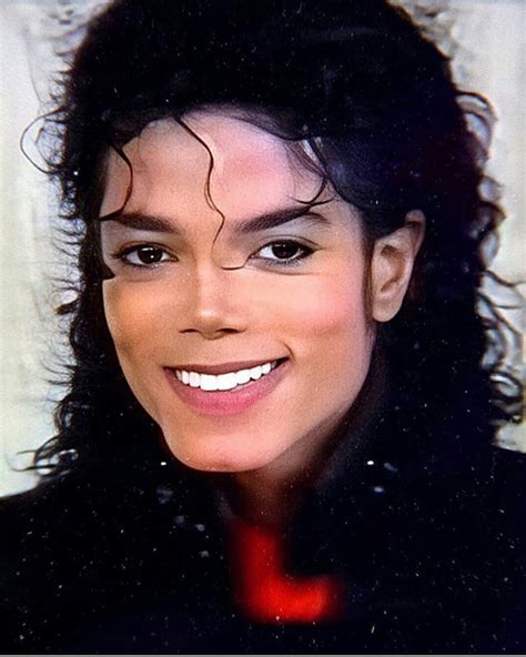 Pin By Valentina On Michael Jackson Michael Jackson Smile Photos Of