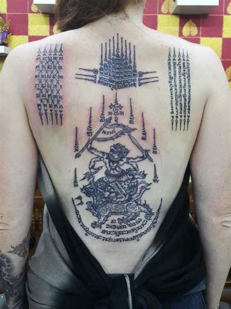 40 Rare Sak Yant Tattoos By Thai Monks No Ordinary Ink Tattoo Sak Yant Tattoo Thai Tattoo
