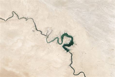 On Twitter Rt Thepatriotsasia Keringnya Sungai Eufrat Petanda Malapetaka Ngeri