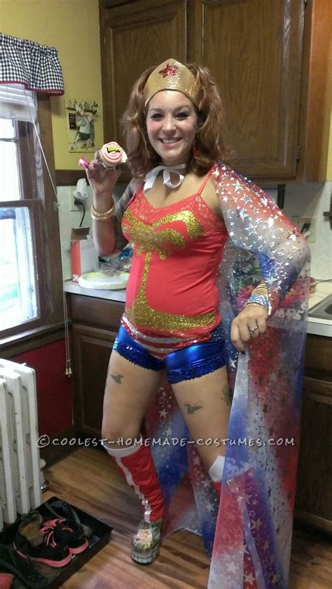 Ever since the movie hit the theatres, i have been looking for the perfect costume for her to play wonder woman…. Easy and Unique DIY Wonder Woman Costume | Diy costumes women, Wonder woman costume diy, Diy ...