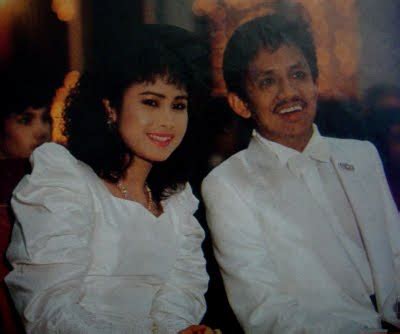Mazuin akhirnya telah berkahwin pada usia 23 tahunâ dengan kerabat diraja brunei adinda sultan. Mak Wardah: Hajjah Mazuin Hamzah - Cinderella Melayu ...