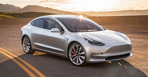 Tesla Model 3 คว้าตำแหน่งรถยนต์ที่ขายดีที่สุดใน California Usa ขึ้นนำ