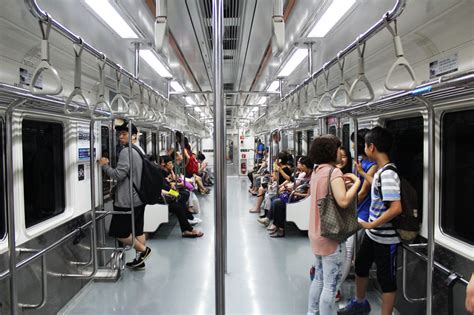 Guide To Use Seoul Metro Subway Useful Korean Phrases While You Are