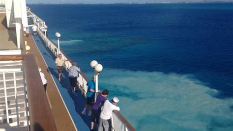 Norwegian Dawn Runs Aground Off Bermuda No Injuries Or Damage Reported