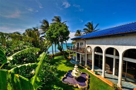Maybe you would like to learn more about one of these? Blue Tile Beach House (Paia, Maui) - B&B Reviews - TripAdvisor