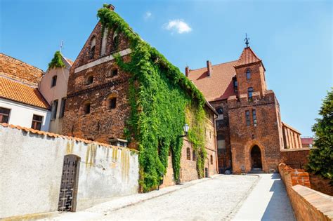 Poland is the largest of the east european countries which joined the eu in may. Medieval Town of Torun - Visit Poland DMC